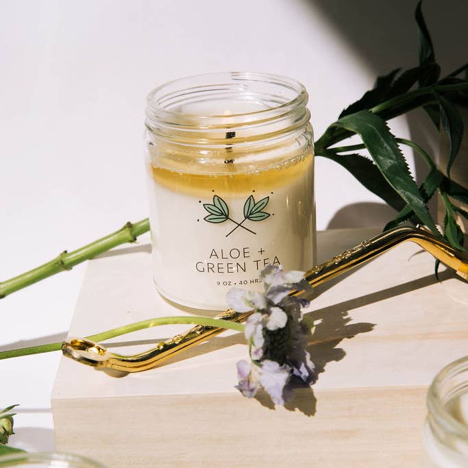 Handmade Habitat - Venta al por mayor Velas en tarros - Tarro de vela de cera de soja exclusivo de aloe y té verde
