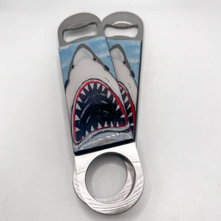 SWEET ART ATTACK – Großhandel Flaschenöffner/Korkenzieher – Shark Bite Handflaschenöffner2