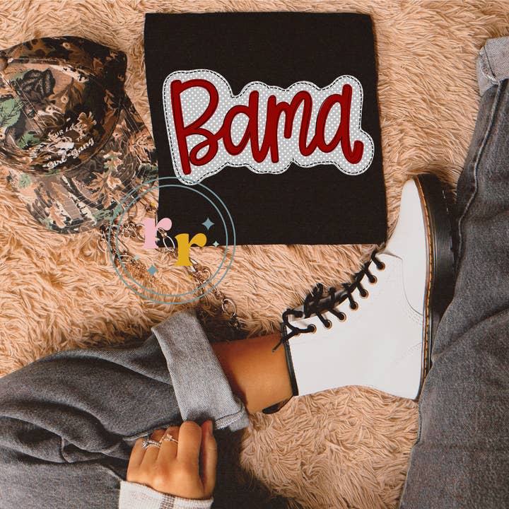 T-shirt grigia con grafica Dottie Bama Alabama per la vendita all'ingrosso da parte di Rebellious Rose LLC