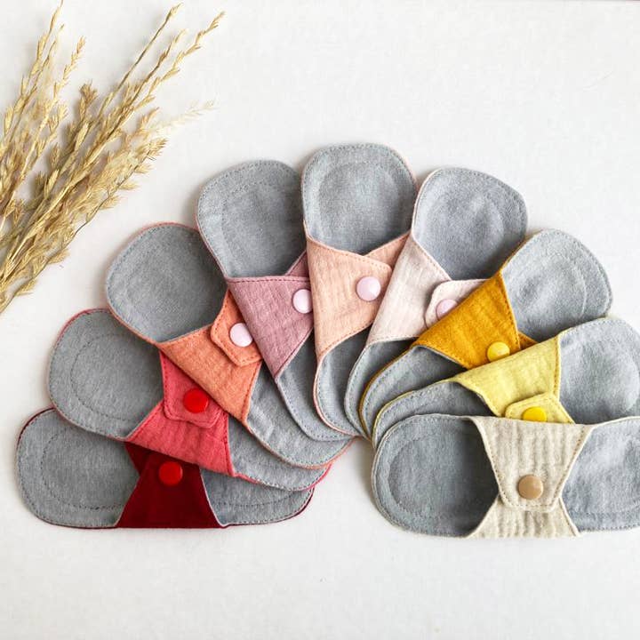 Bloom Pads - Wholesale Period Underwear - Women's - Extra-thin reusable panty liner 5 PACK, Organic cotton pads