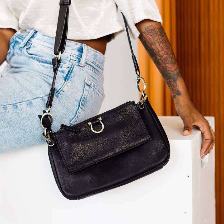 Sapahn - Wholesale Crossbody Bag - Women's - AE Crossbody Wristlet Wallet125