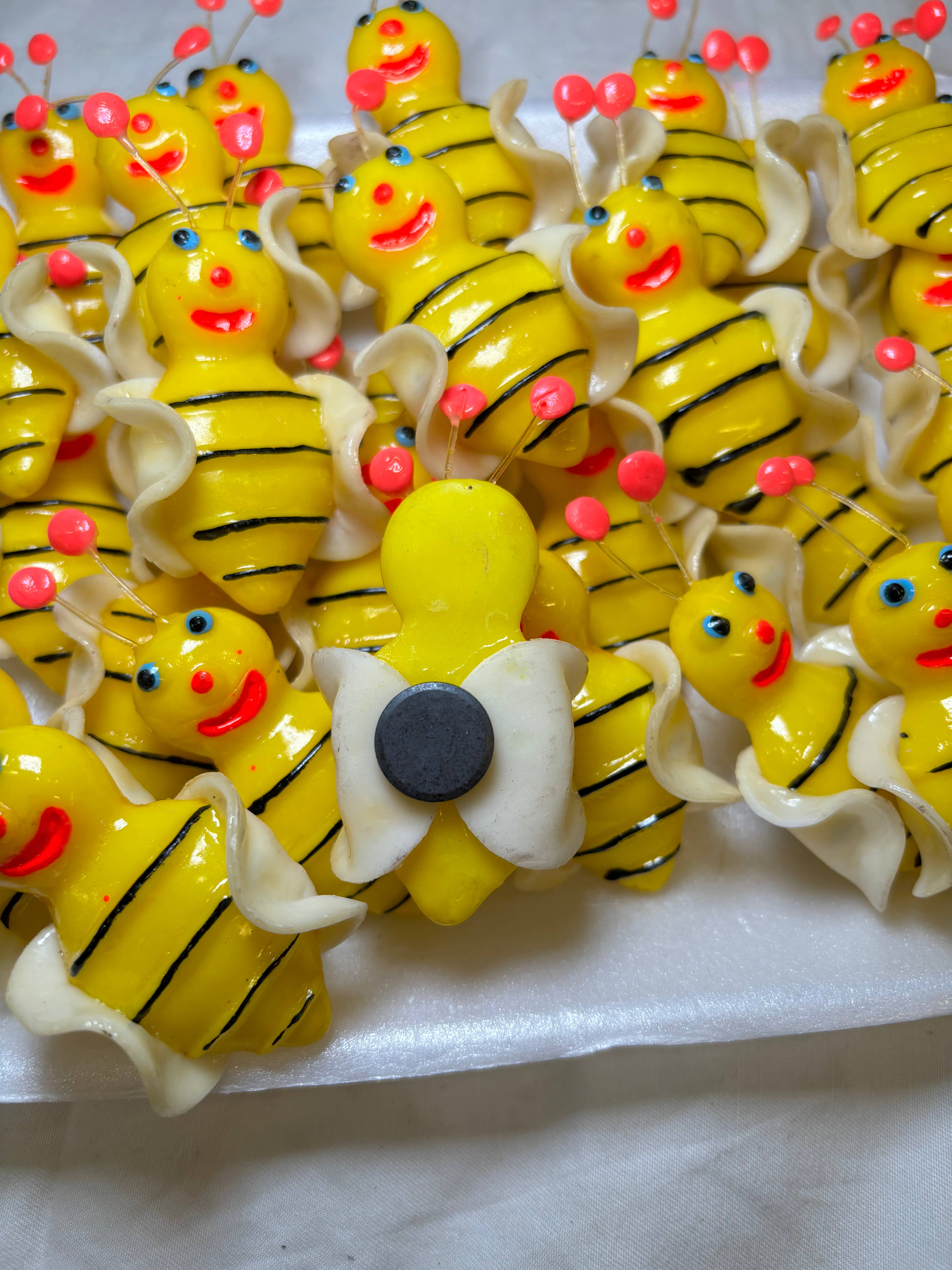 Magnets Market - Wholesale Magnet - Yellow Bee Kitchen Magnet2