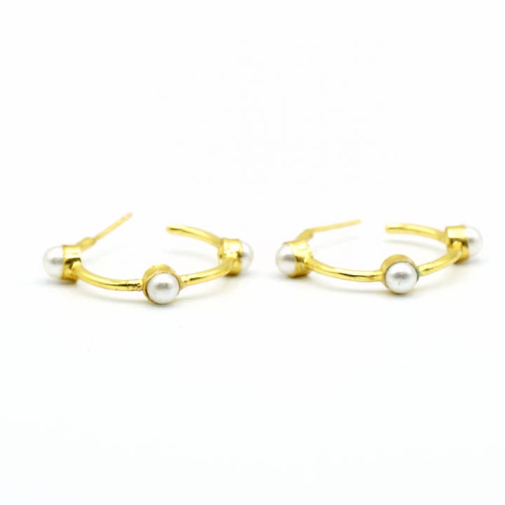 Oorbellen - Parelringen voor dames. Modieus cadeau voor wholesale door Ele Velandia