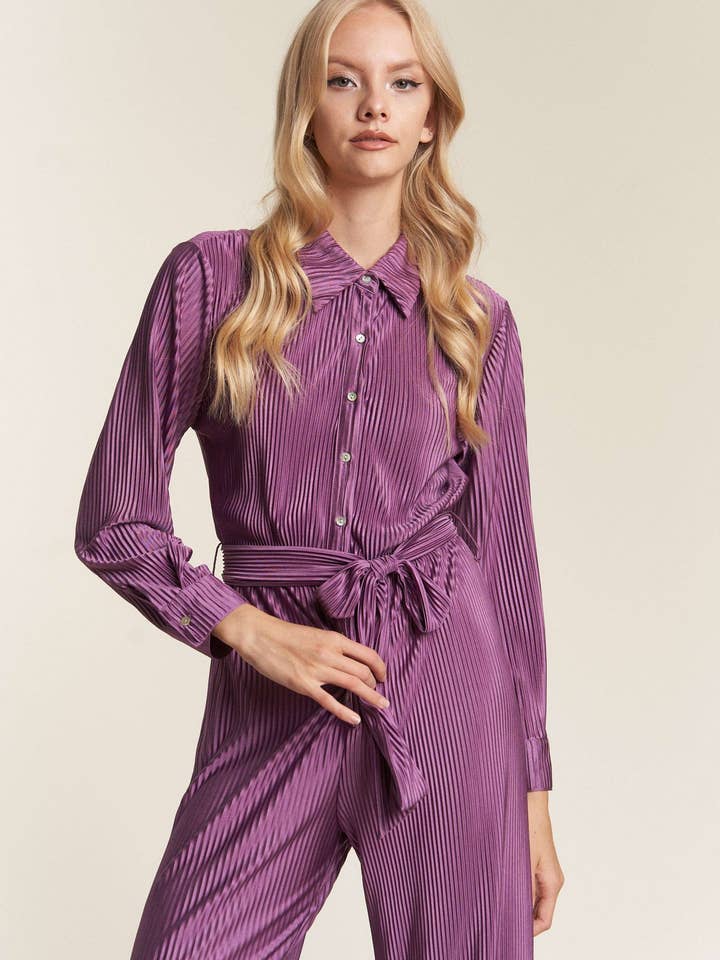 COMBINAISON BOUTONNÉE À NOUER À LA TAILLE EN TISSU FROISSÉ pour la vente par Hers & Mine