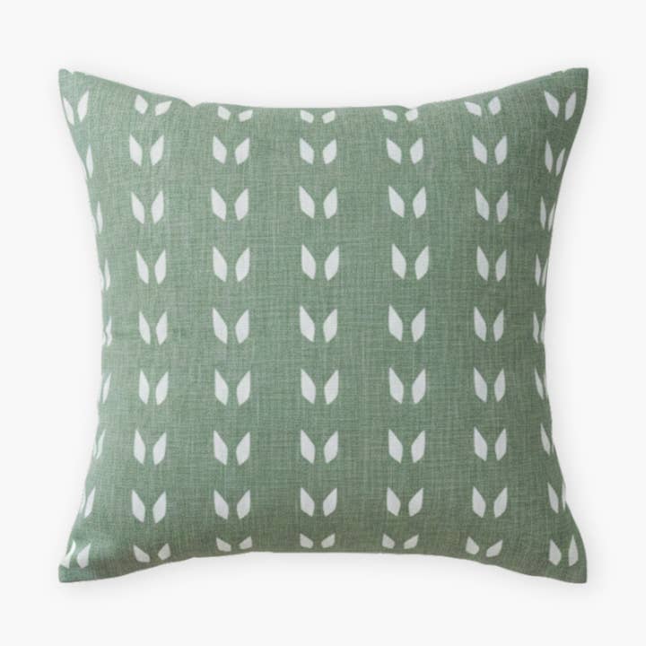 Terra - Kissenbezug aus reinem Leinen in Salbeigrün für den Großhandel von Banyan & Birch | Artisanal Home Linens