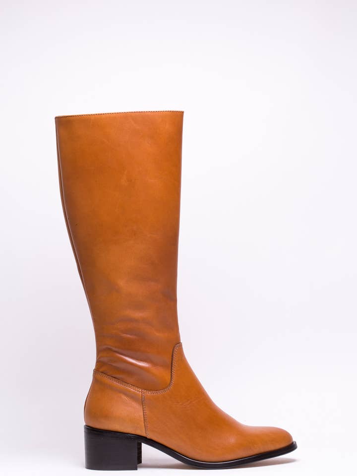 BOTTES HAUTES EN CUIR DE VEAU LISSE pour la vente par Elodie