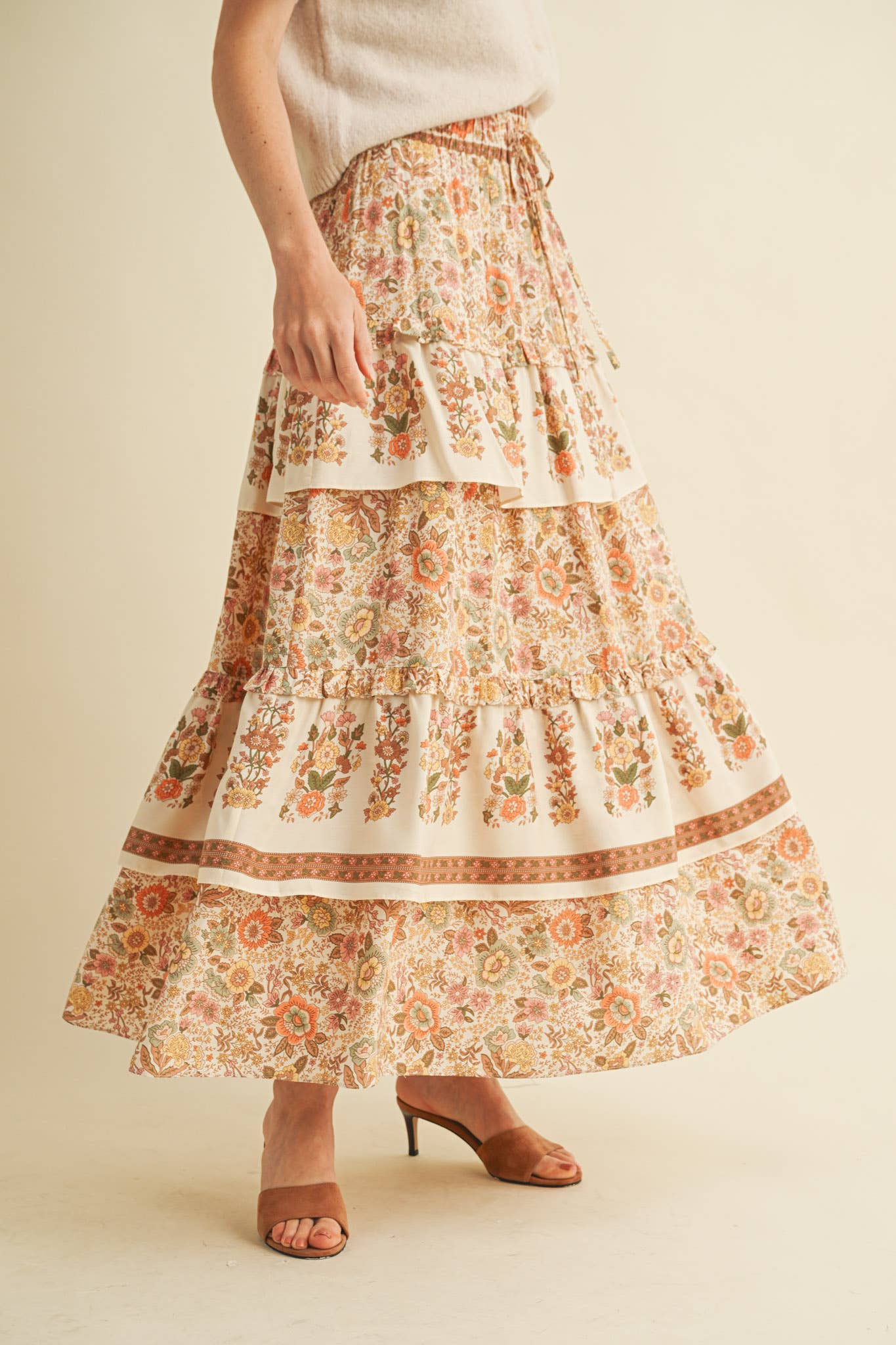 &MERCI - Wholesale Skirt - Women's - RUFFLE TIERED BORDER PRINT MIDI SKIRT MSK41663