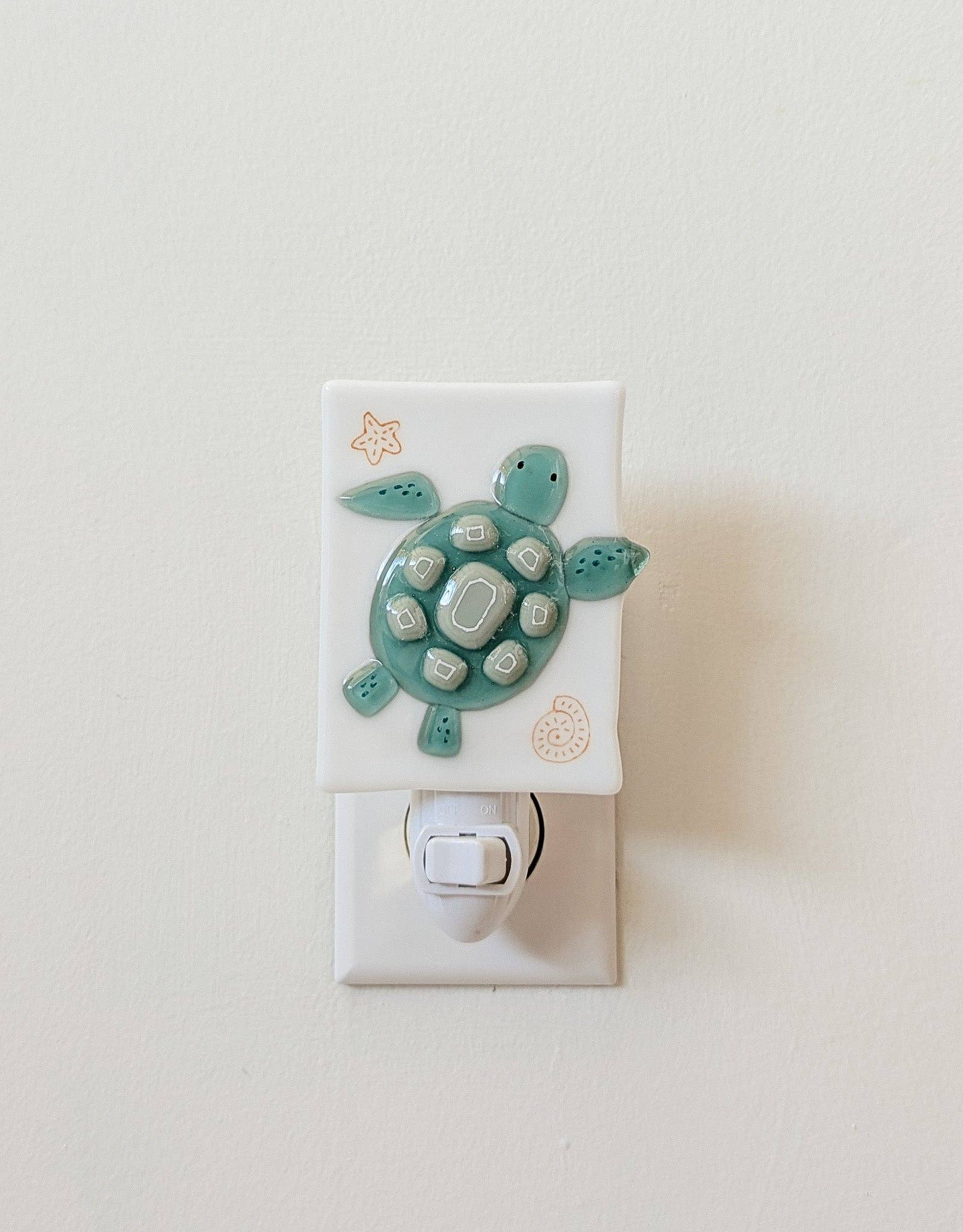 Shine on me Distribution - Vente Veilleuse - Enfant et bébé - Veilleuse - Tortue de mer - Veille sur toi2