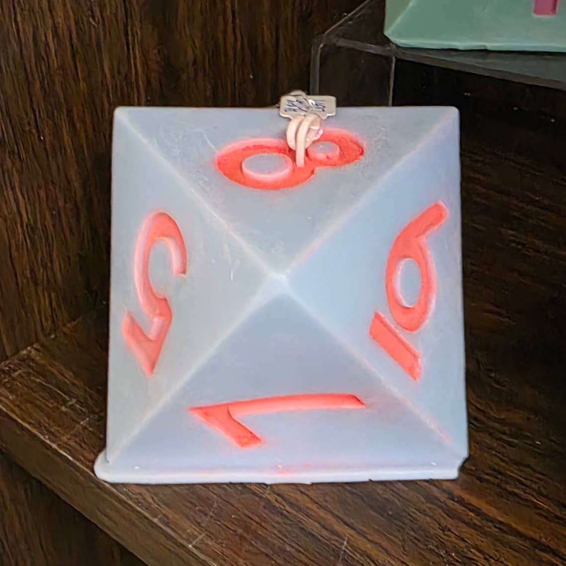 Melmade Scents - Vente Bougies originales - Bougies de dés RPG Black Light8