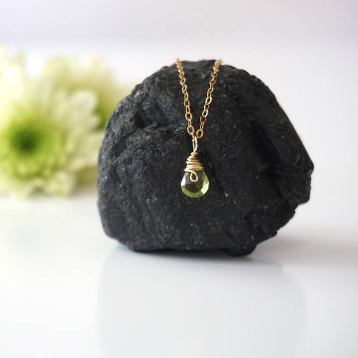 Raw Stone Elegance - Wholesale Pendant/Charm Necklace - Raw Peridot Gold Drop Charm Necklace, Holiday Jewelry Gifts4