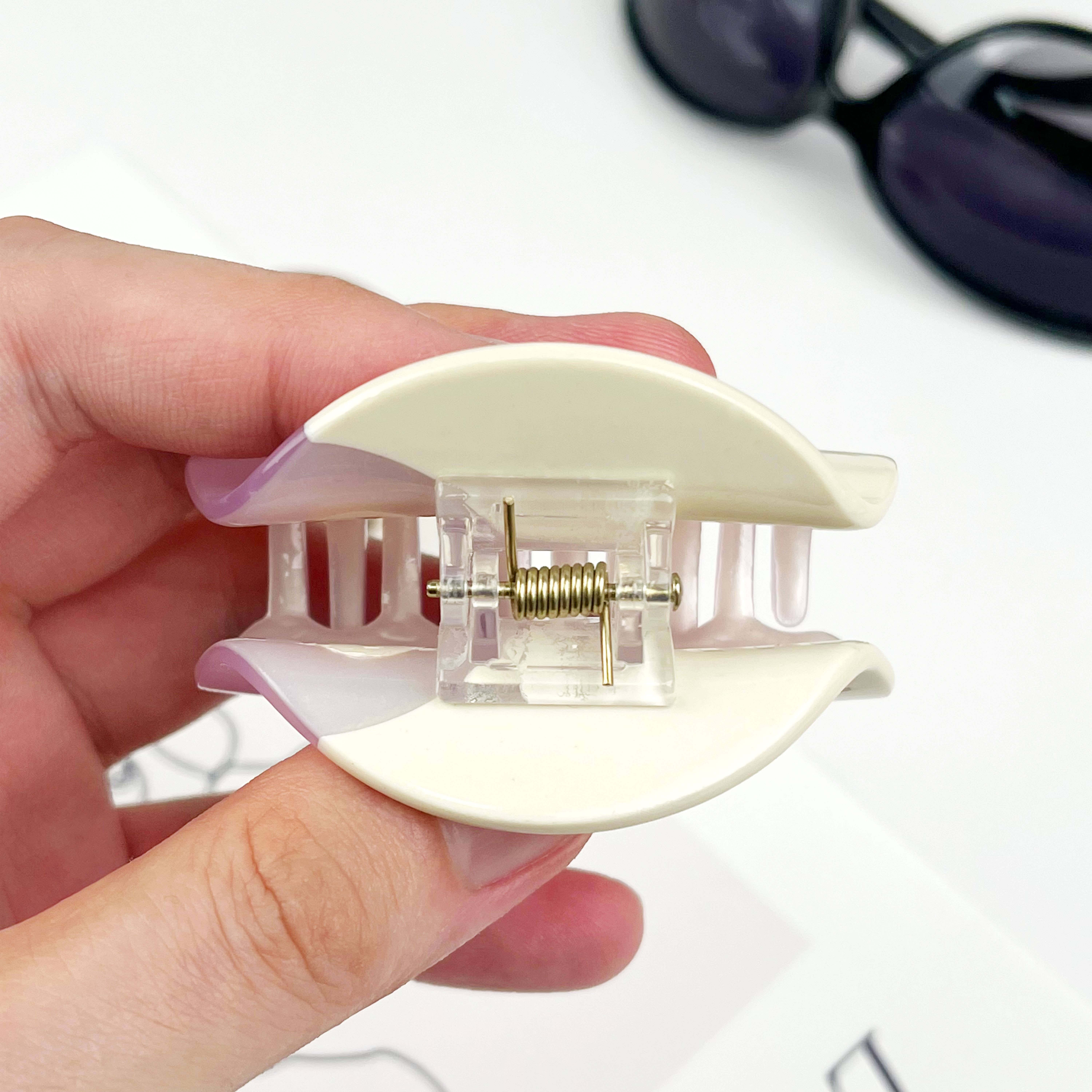 TheDivaSoap - Wholesale Hair Clip - Women's - Balance Yin Yang Claw Hair Clip, Eco-Friendly4