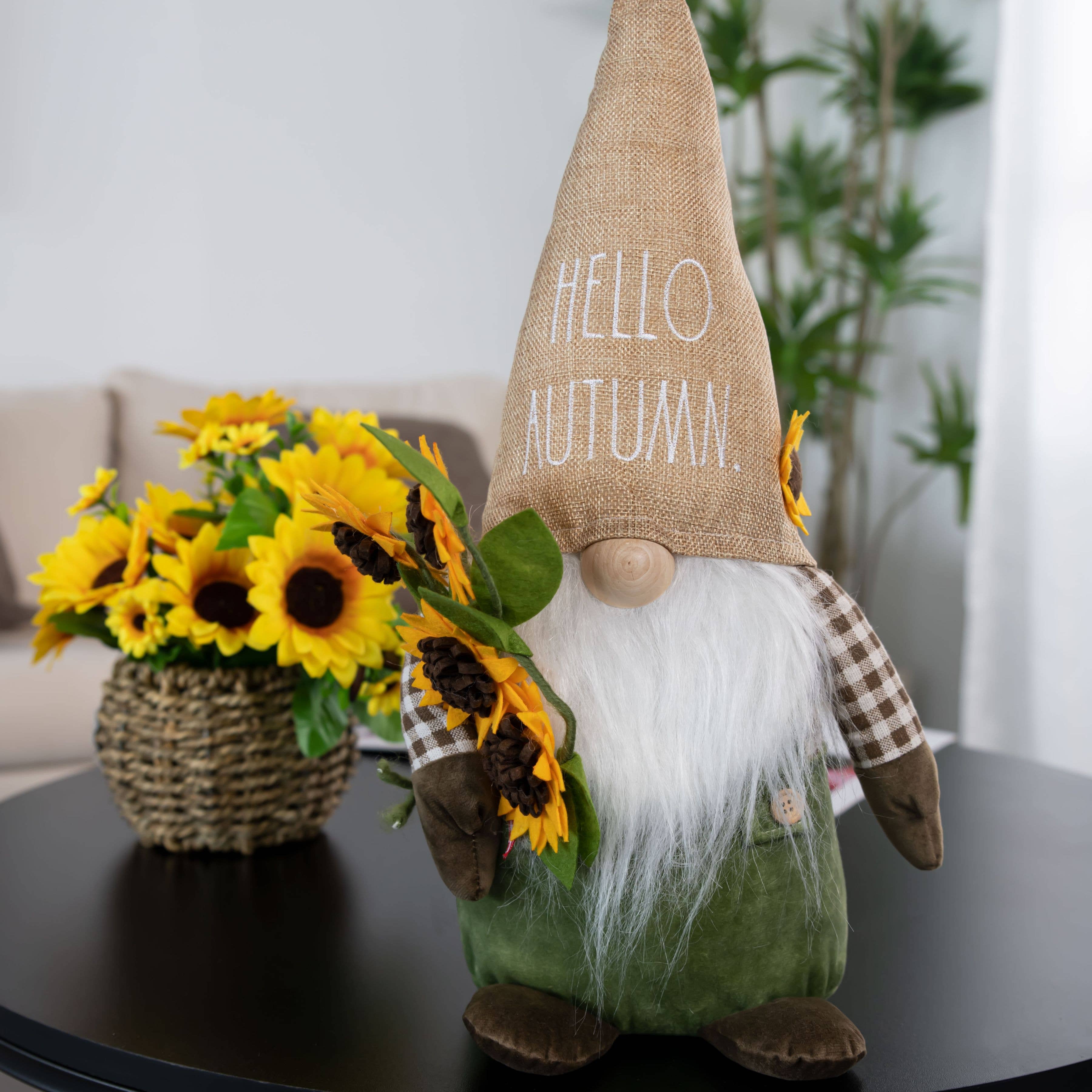 DesignStyles Home – Großhandel Tischdeko – Rae Dunn „Hallo Herbst“ Herbst Sonnenblumen Gnom1