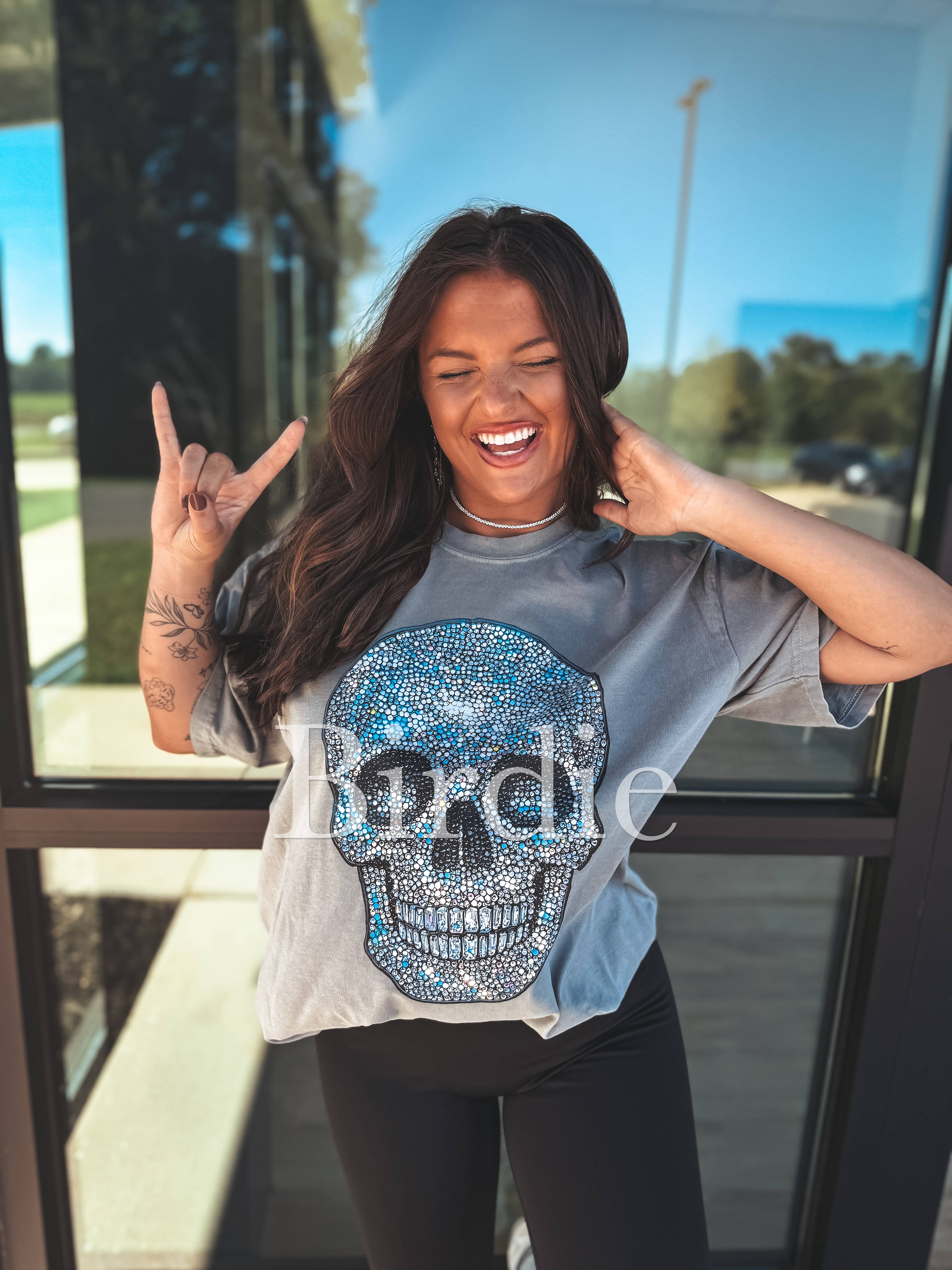 birdie - Vente Chemise – femme - T-shirt graphique crâne en faux strass sur gris3