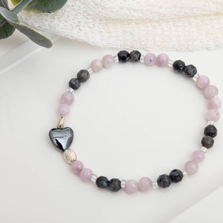 Bracelet de Kunzite et de Pierre de lune noire for wholesale by Bijoux Lyne Meikle