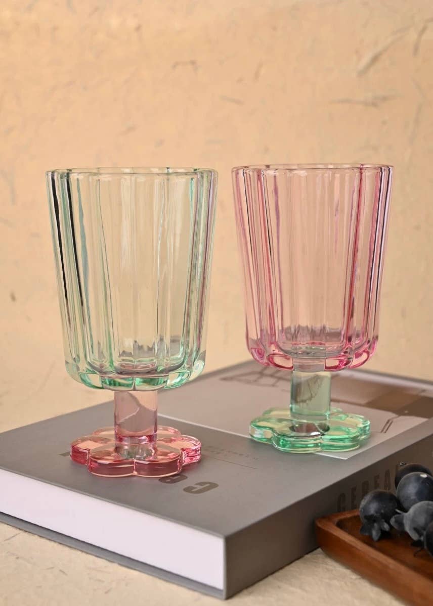 INSPECIAL HOME - Wholesale Wine Glass - MouthBlown Whimsical Petal Colored Wine Glasses - Case of 1012