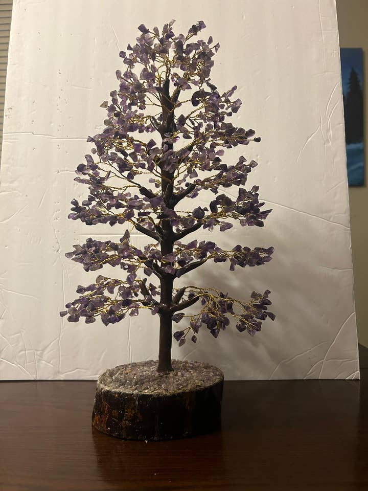 Amethyst Gemstone Tree, Amethyst (1000 chips - golden wire) for wholesale by jiomind
