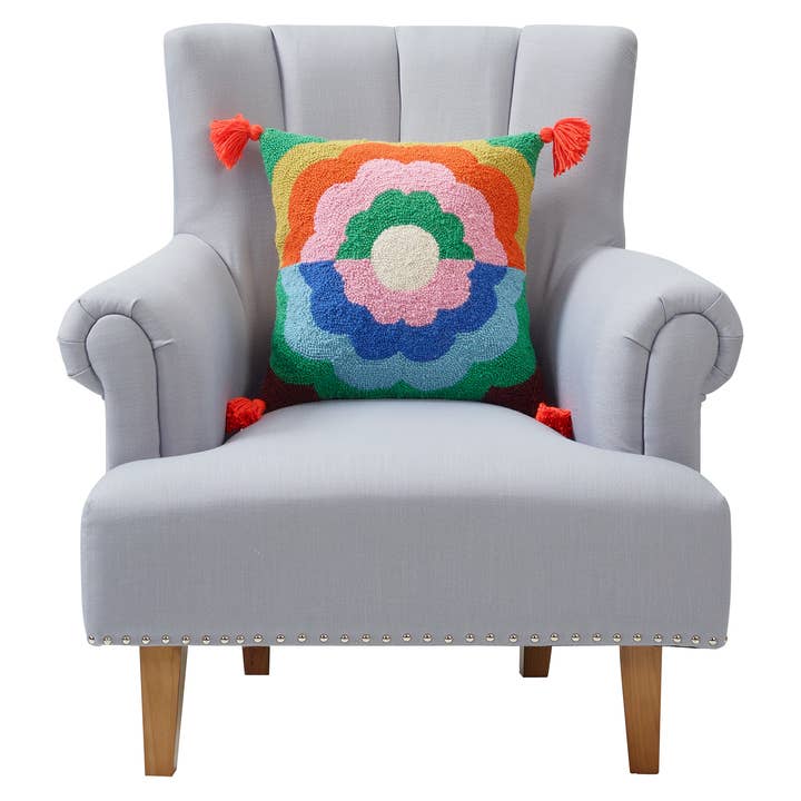 Peking Handicraft - Venta al por mayor Cojín decorativo - Cojín de Gancho con Borlas y Motivo Floral de Chanclas - Elizabeth Olwen1