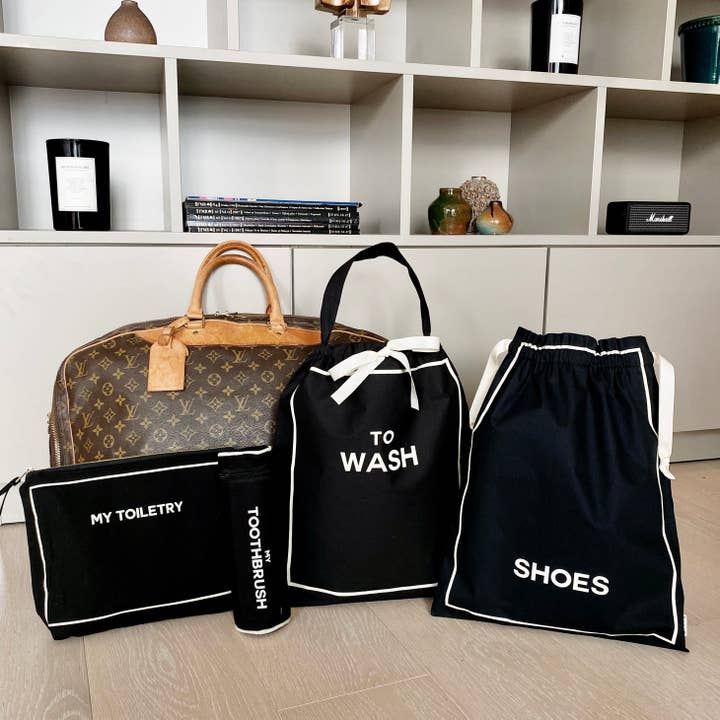 Cadeauset voor op reis met toiletartikelen, set van 4 stuks, zwart voor wholesale door Bag-all Europe