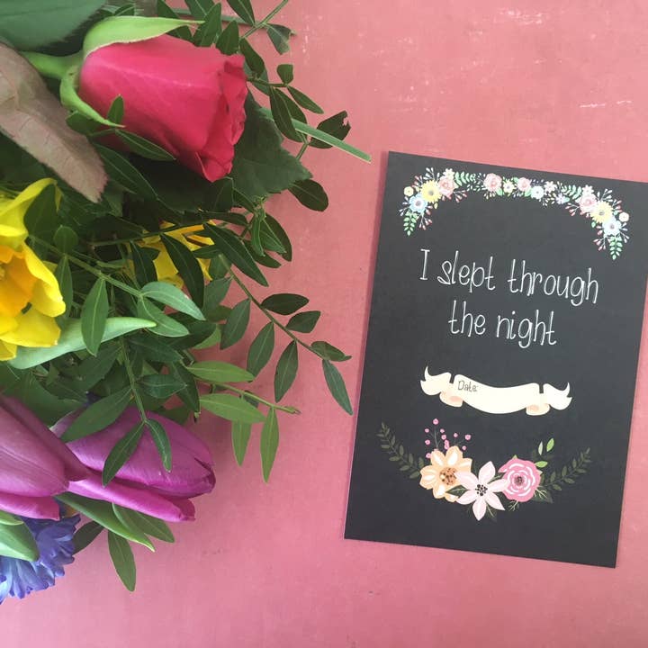 Tableau noir à motif floral Baby Journey Cards® pour la vente par Dios Designs