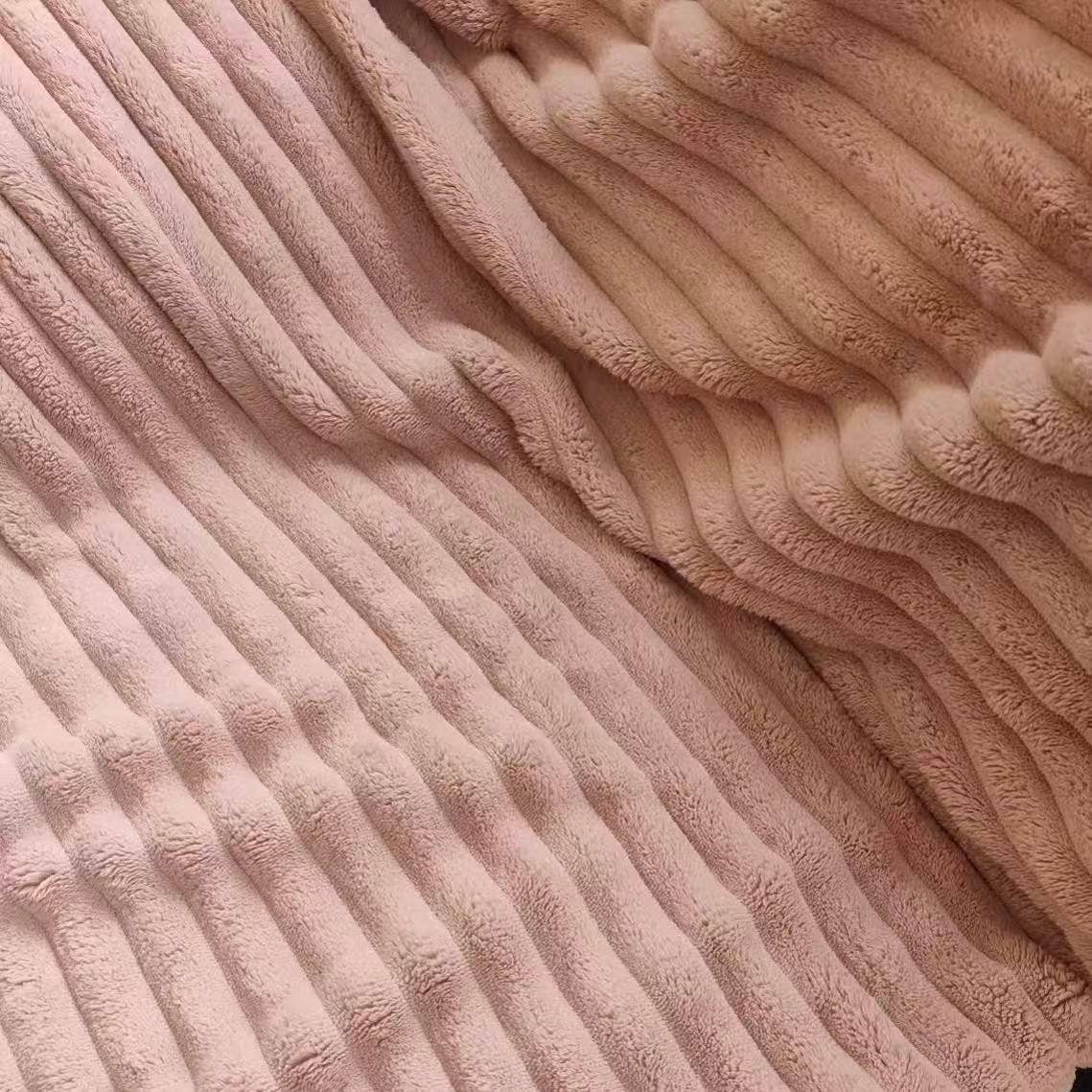 FLUFFERY - Vendita all'ingrosso Plaid - Plaid in pile a righe con trama a canali da 4 cm - ultra morbido13