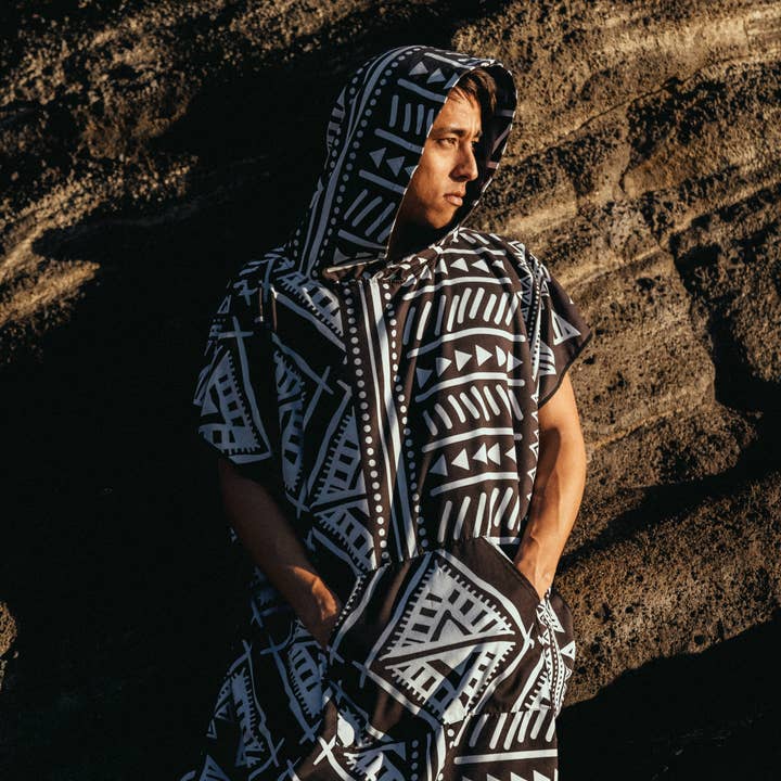 RHB HAWAII - Wholesale Beach Towel - Black tribal pattern Poncho Towel Hooded Towel