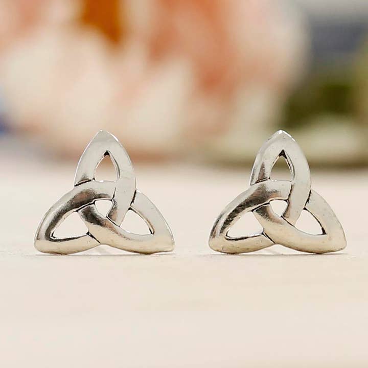 Triquetra silver earrings for wholesale by Ethike.eu