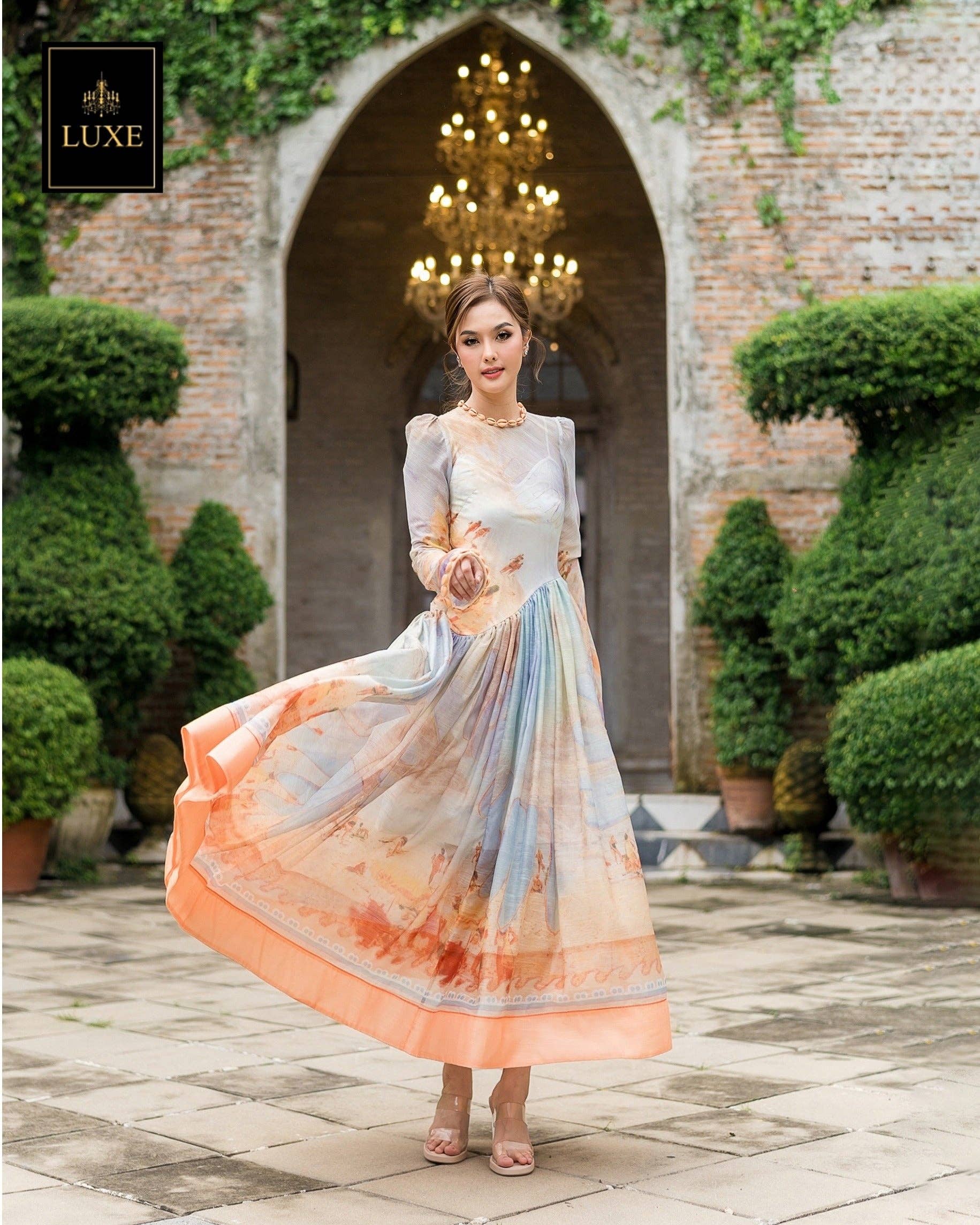 AlexyDesings – Engroshandel Kjole - Dame – Broderet skrå langærmet kjole9