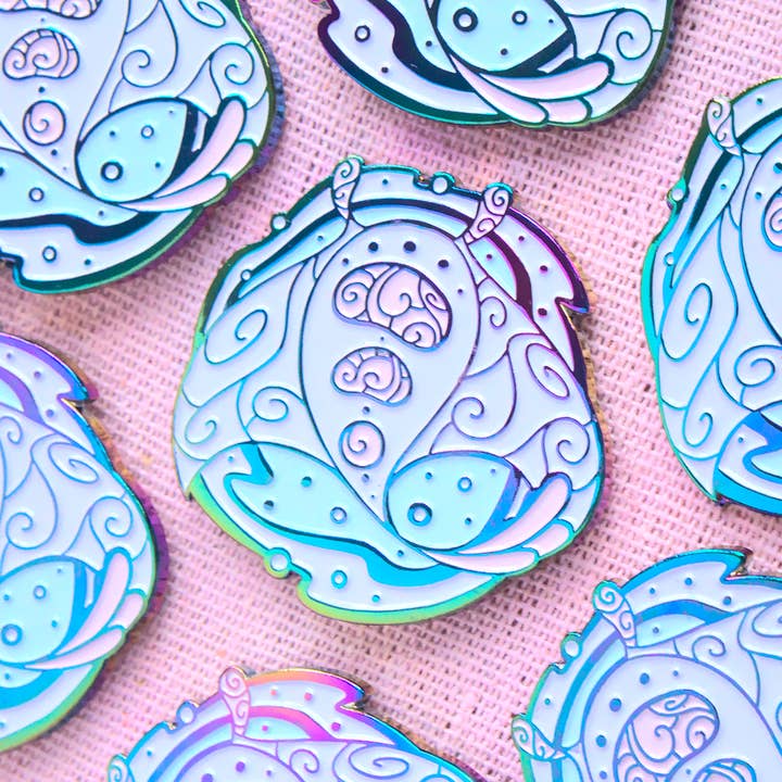 Épinglette en émail Cosmic Manta Ray pour la vente par Evy Benita