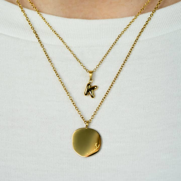 FranklyCollective - Vendita all'ingrosso Collana con ciondolo/pendaglio - Collana con Lettera Iniziale a Palloncino "K" Impilabile