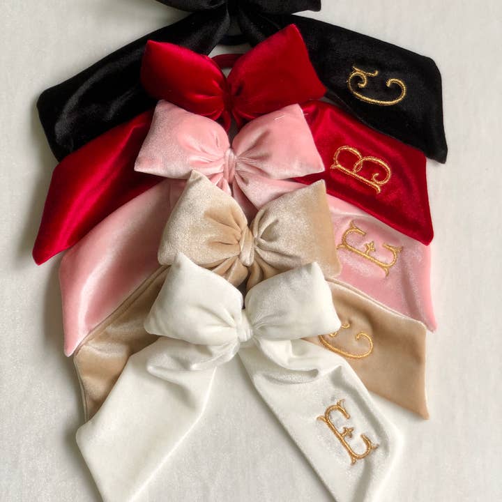 Belle Linen - Wholesale Napkin Ring - White Velvet Monogrammed Bow Napkin Ring6