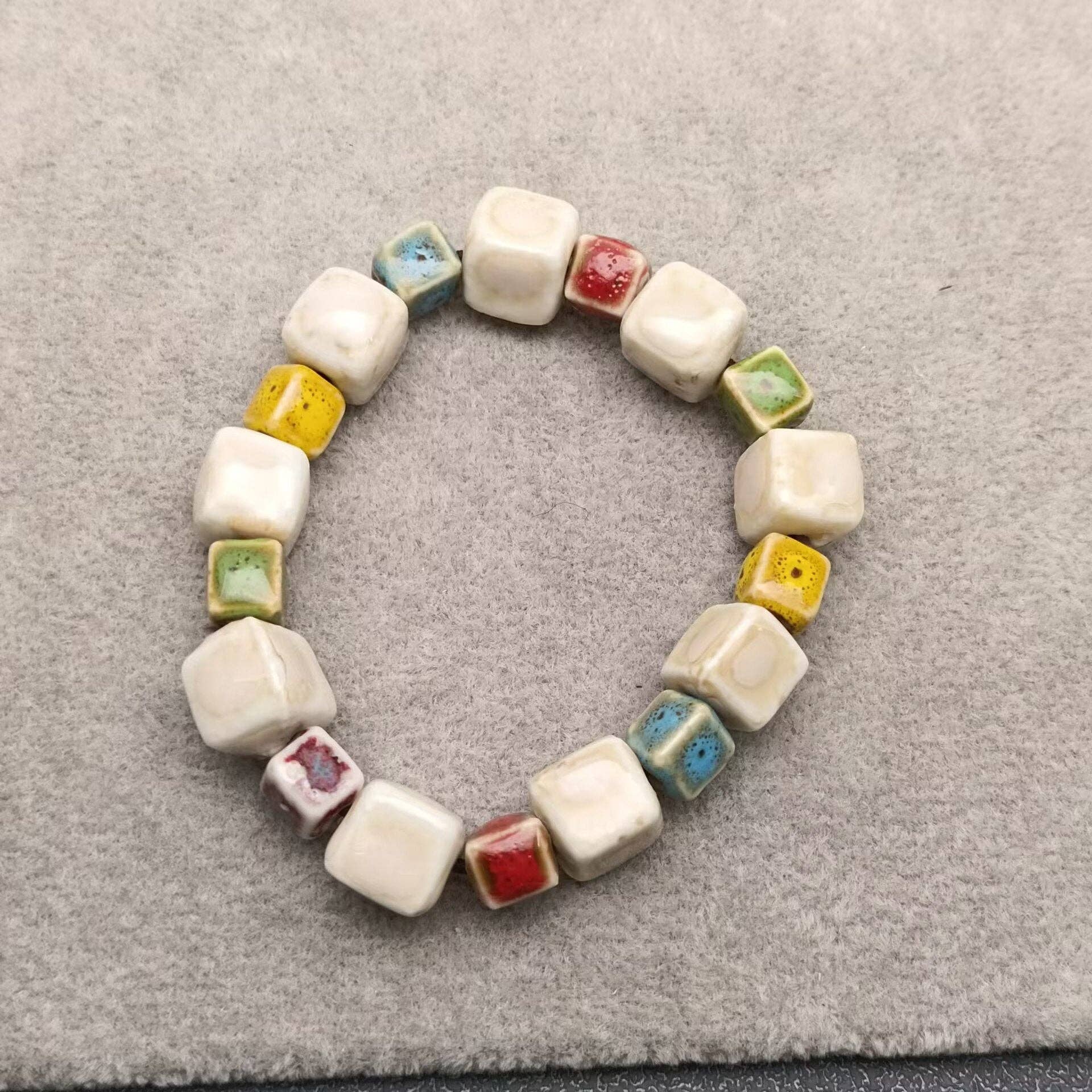 Mio Queena - Wholesale Armband met kralen - Handgemaakte elastische touwarmband met keramische kralen in meerdere stijlen5