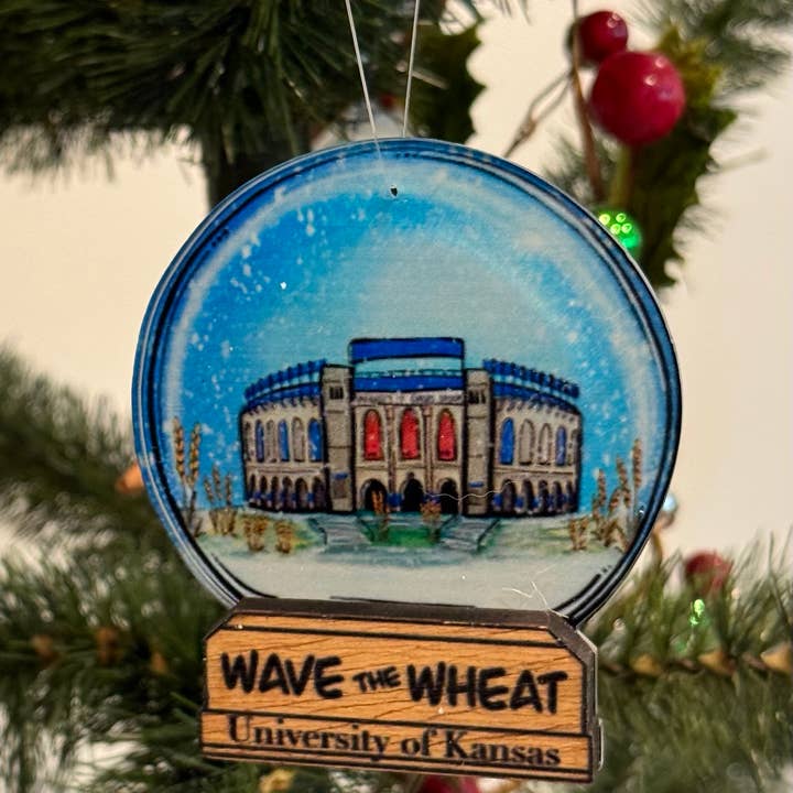 Adorno de fútbol de Kansas «Wave the Wheat» para venta al por mayor de Something Beautiful