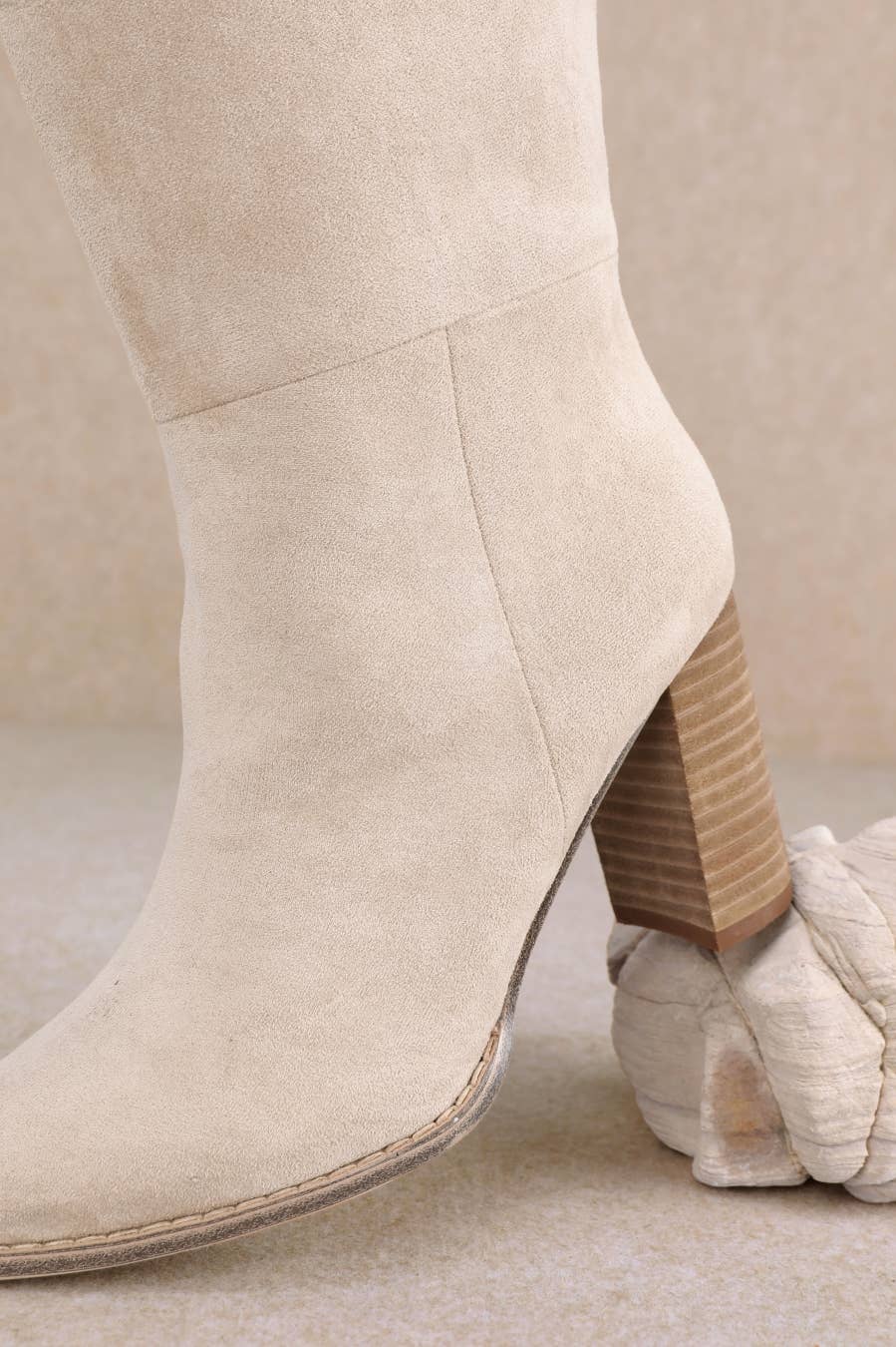 Oliccui - Wholesale Boots - Women's - TALL BLOCK HEEL FAUX SUEDE BOOTS9
