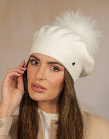 FLECHET - Wholesale Beanie - Women's - WOOL BEANIE WITH POMPOM - FLFH3800