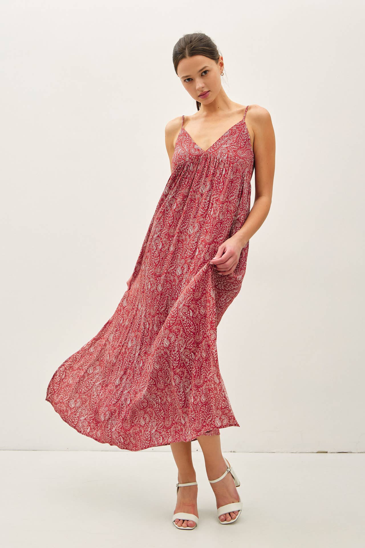 Be Cool - Wholesale Dress - Women's - PAISLEY PRINT MAXI DRESS WITH ADJUSTABLE STRAPS 5