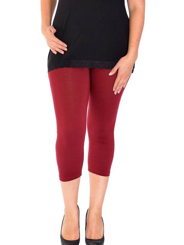 7011 Essential Cropped Leggings Sleek & Stretchy Fit for wholesale by NOUVELLE