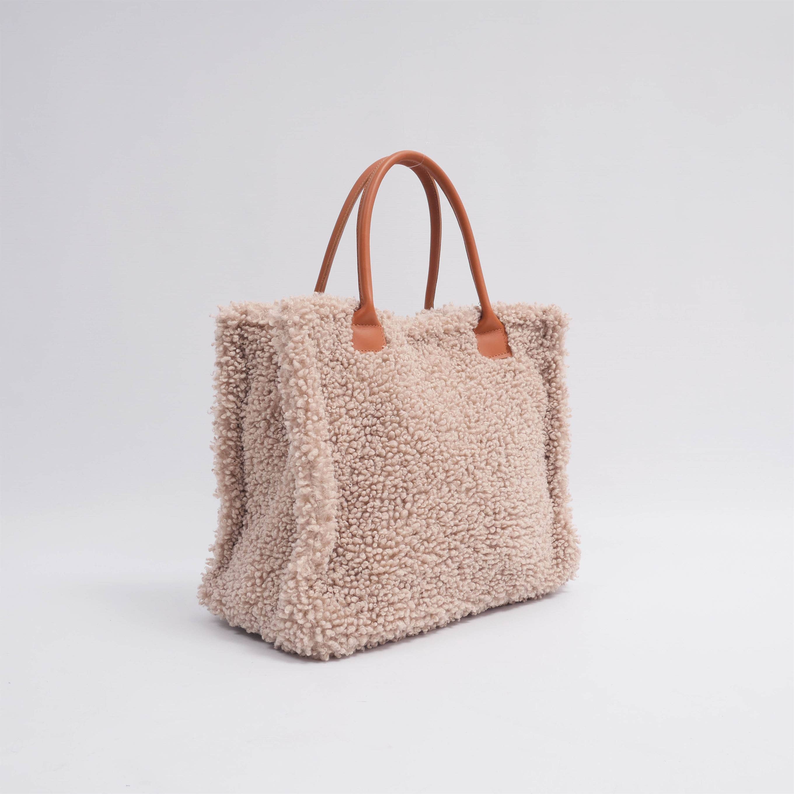Cecile Wang - Vente Sac porté épaule – femme - Sac style cabas / tote en moumoute HJD732061