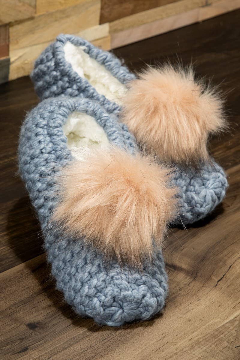 Urbanista - Wholesale Slippers - Women's - Knitted Slippers with Pom Pom0