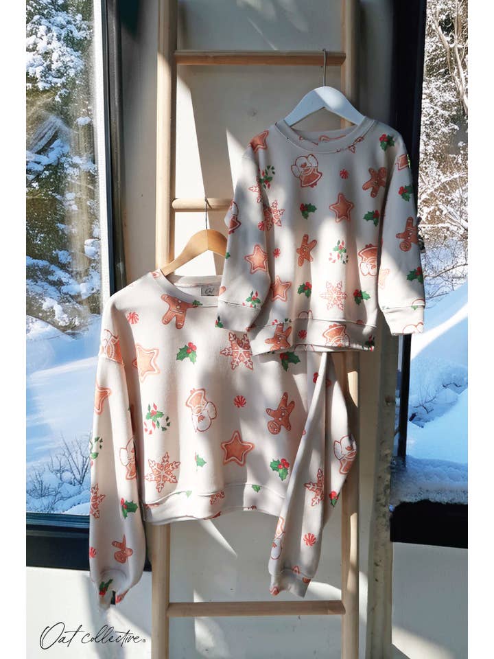 OAT COLLECTIVE - Wholesale Lounge Set - Women's - ALL OVER PRINT CHRISTMAS Cropped Sweatshirt 6