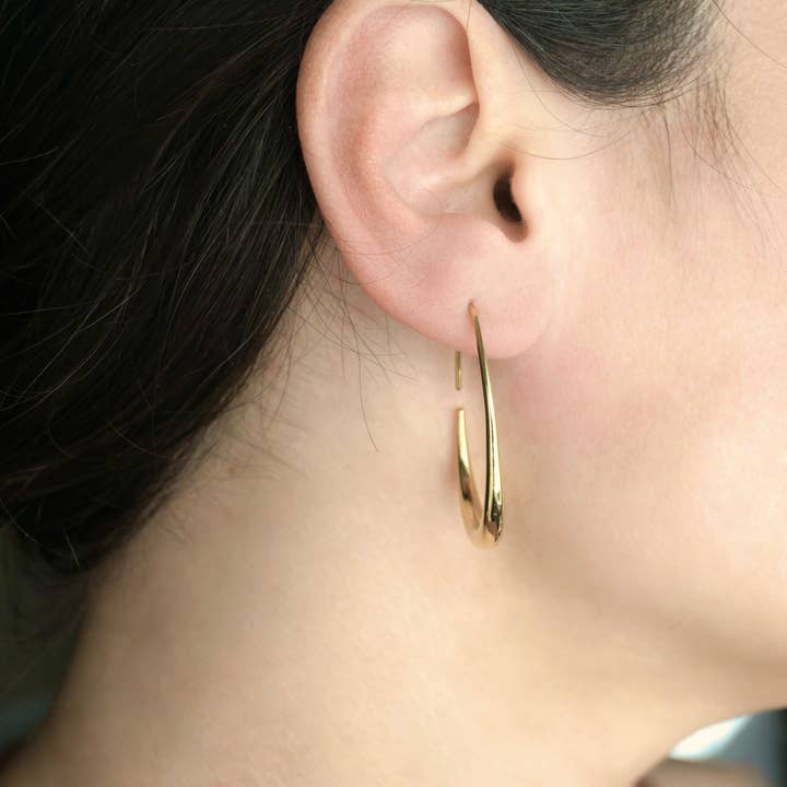 Blueyejewelry - Wholesale Hoop Earrings - Tear Drop Earrings - Stainless Steel Pear Hoop Earrings4