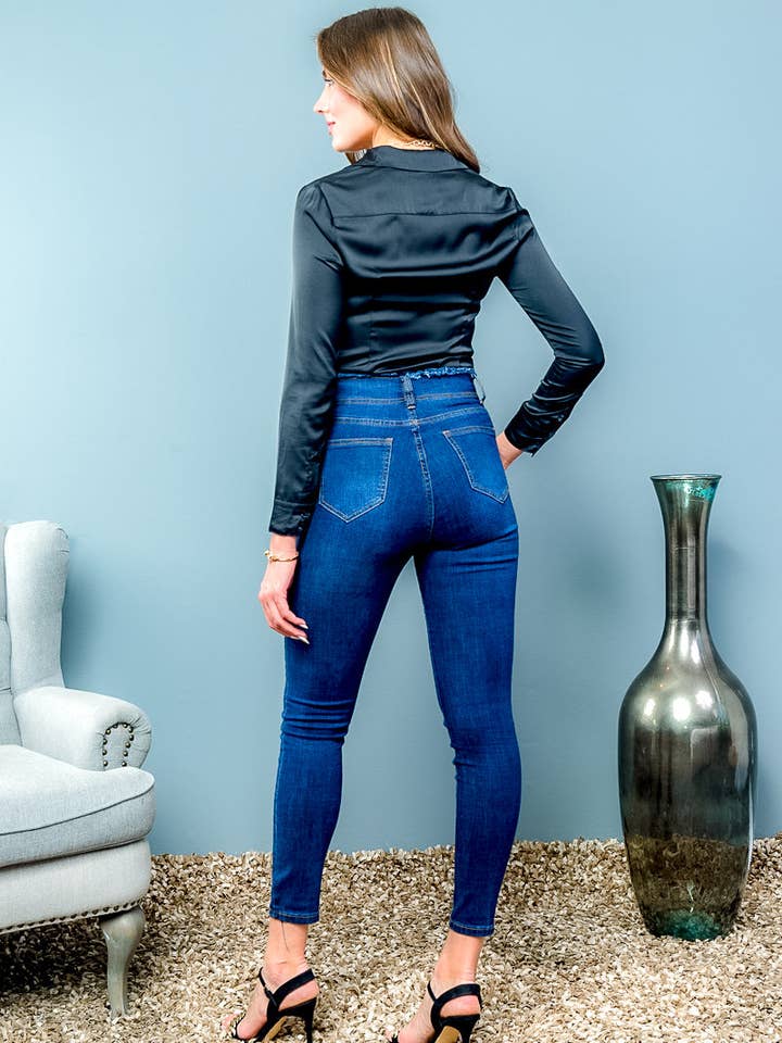 Button Down Krage Långärmad Tröja Stil Bodysuit (3473RM) för wholesale av Wholesale Fashion Couture