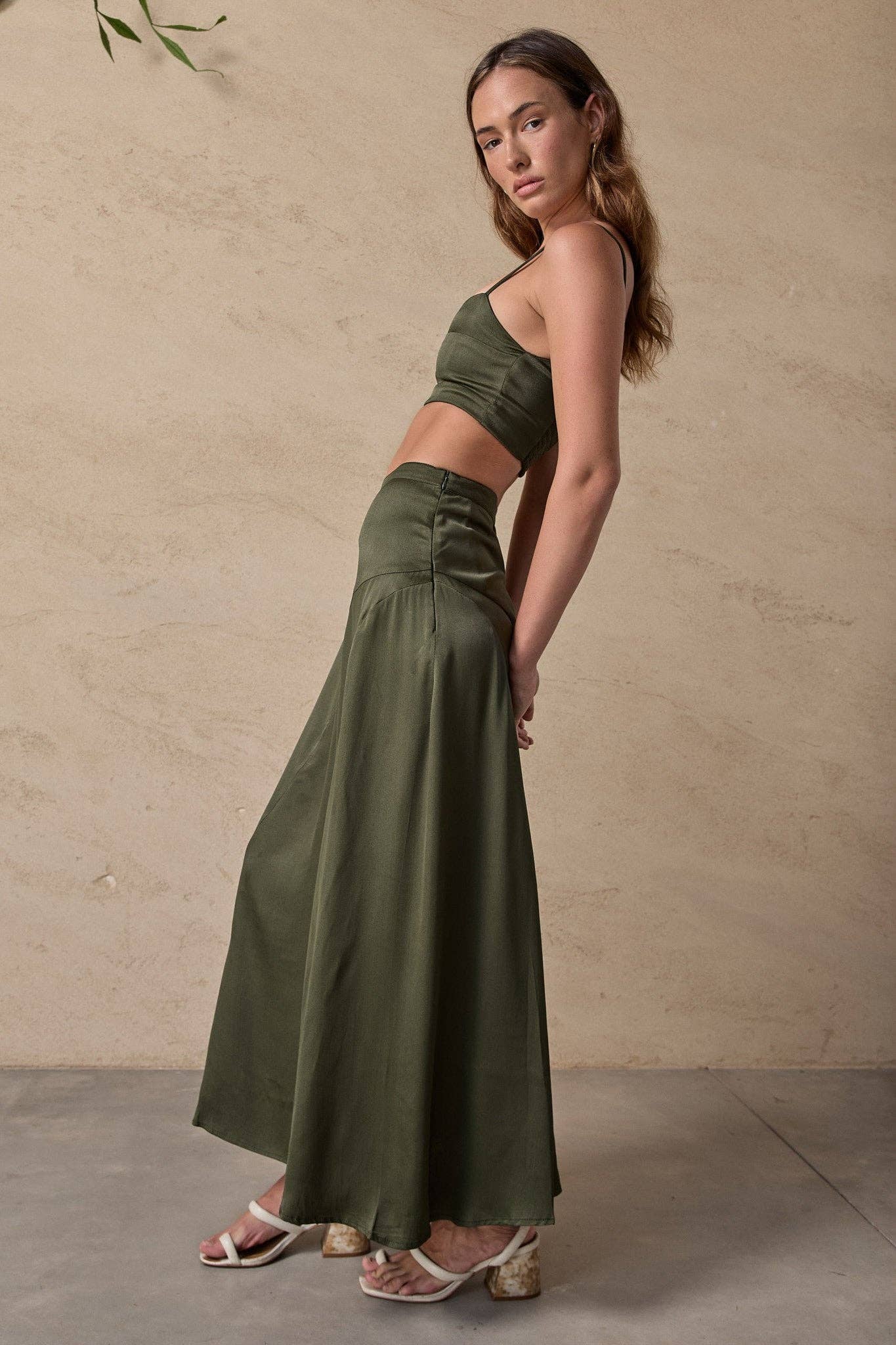 BEFORE ANYONE ELSE - Wholesale Skirt - Women's - IRIANNA SKIRT - RIFFLE GREEN1