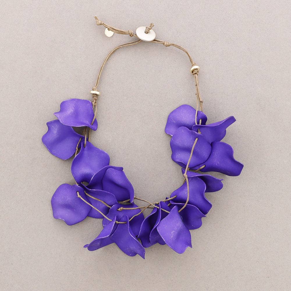 Sonata - Vendita all'ingrosso Collana con ciondolo/pendaglio - Collana in resina a triplo petalo1