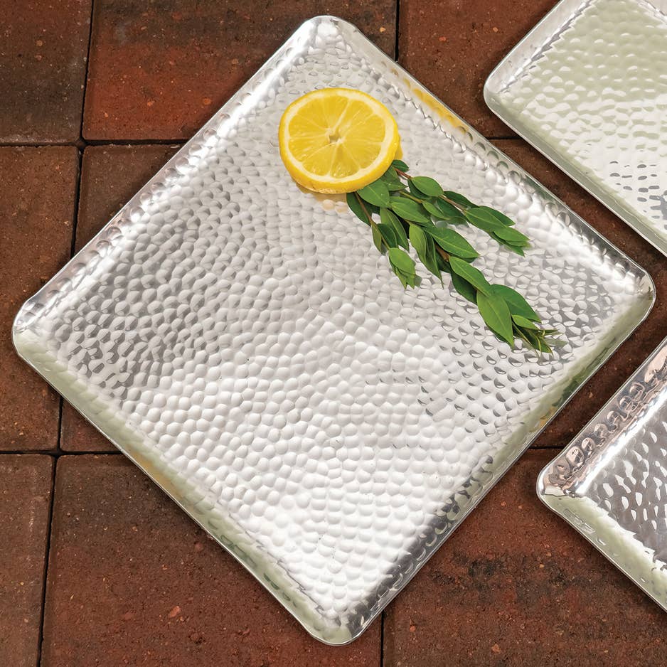 India Handicrafts Inc - Wholesale Decorative Plate/Dish/Bowl - Hammered Square Plate0