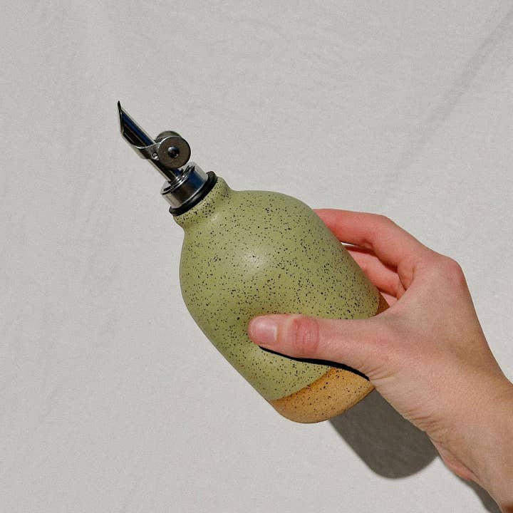 Pepper Stone Ceramics – wholesale Oil/vinegar dispenser – Oil Cruet3