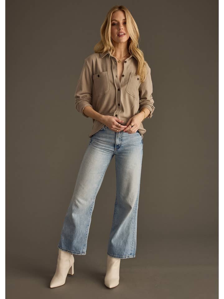 Panache Apparel Co. - Venta al por mayor Camisa con botones - Mujer - Botón Súper Suave Color Topo3