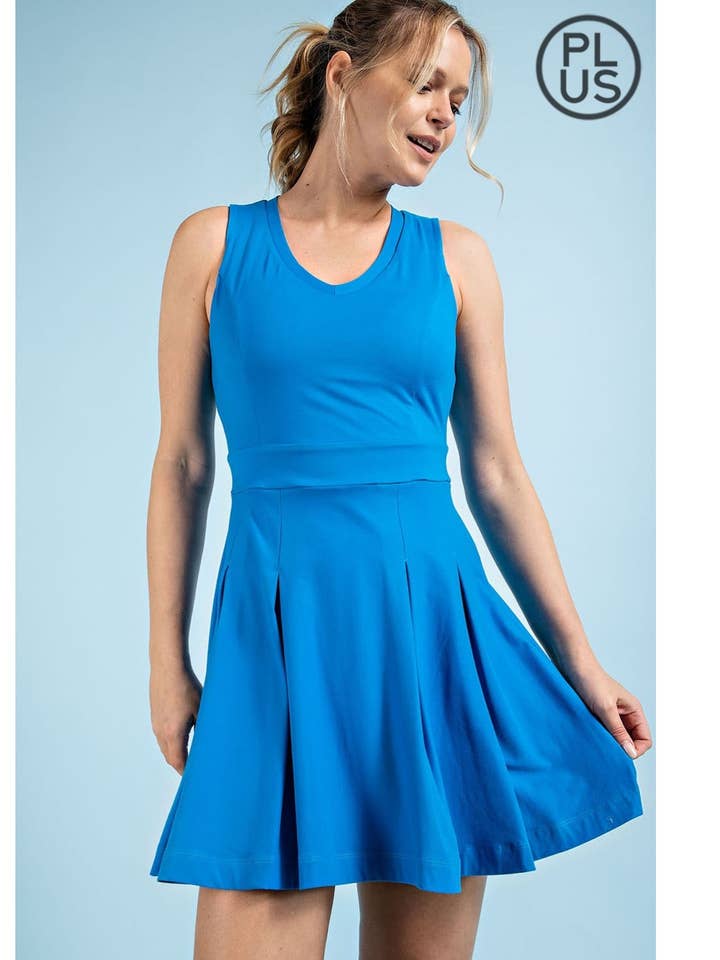 ROBE ET PANTALON DE GOLF TAILLE PLUS BEURRE À COL EN V pour la vente par Rae Mode