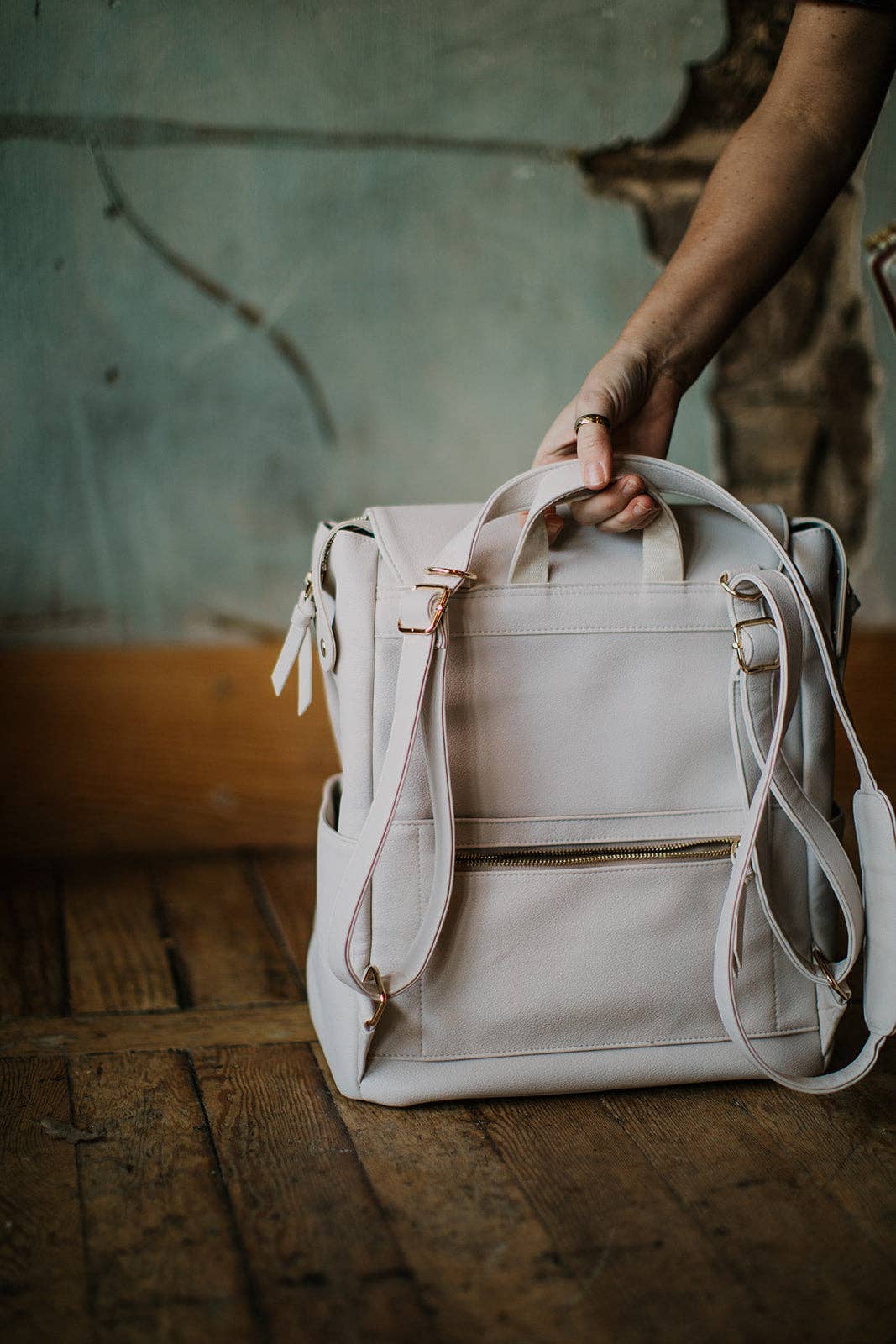 Rori & Rose - Wholesale Diaper Bag - Baby - Aurora Mom Bag with Wet Dry Bag and Hooks13