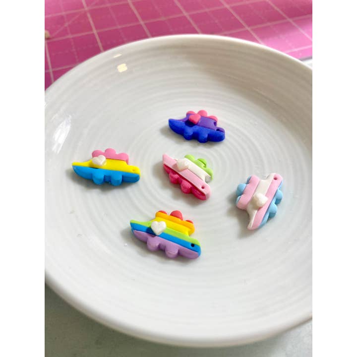 Eflie – wholesale Solitärörhängen – Asexuell flagga dinosaurie & hjärta LGBT Pride Stud örhängen