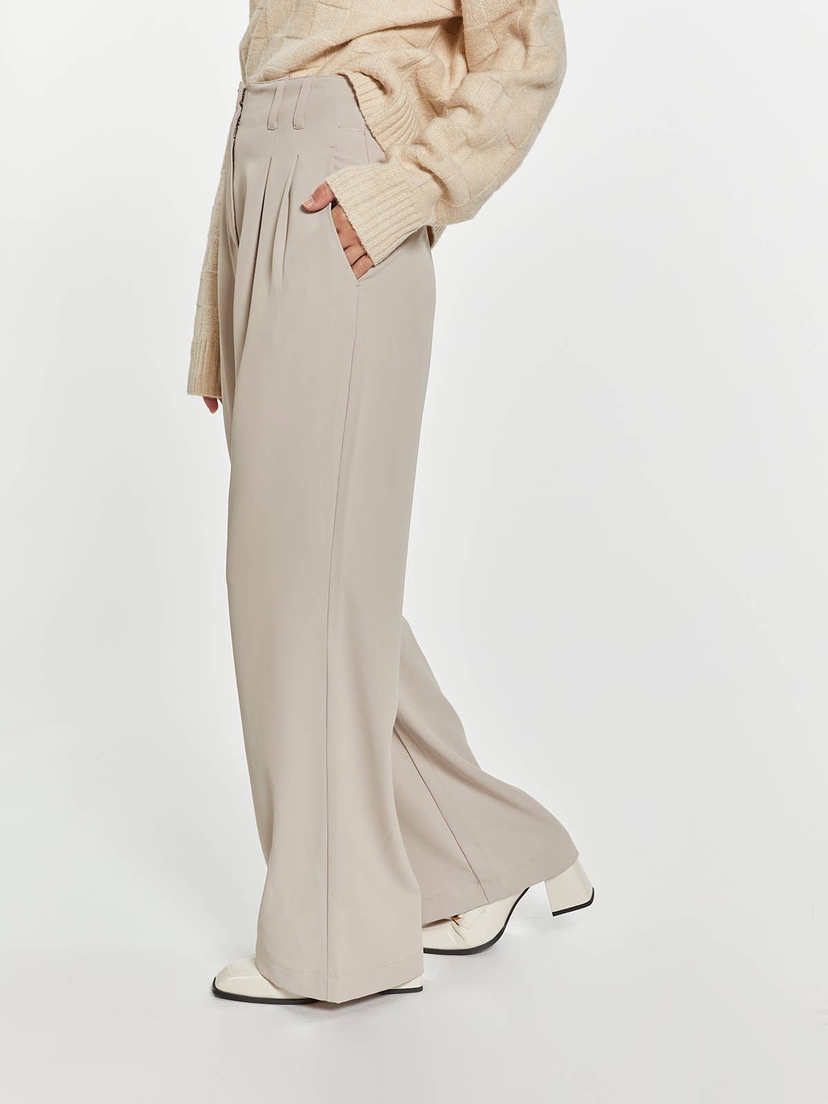 Weekend Los Angeles – wholesale Pants – Women's – Tailored Boot Cut Pant - JULIE TROUSER5